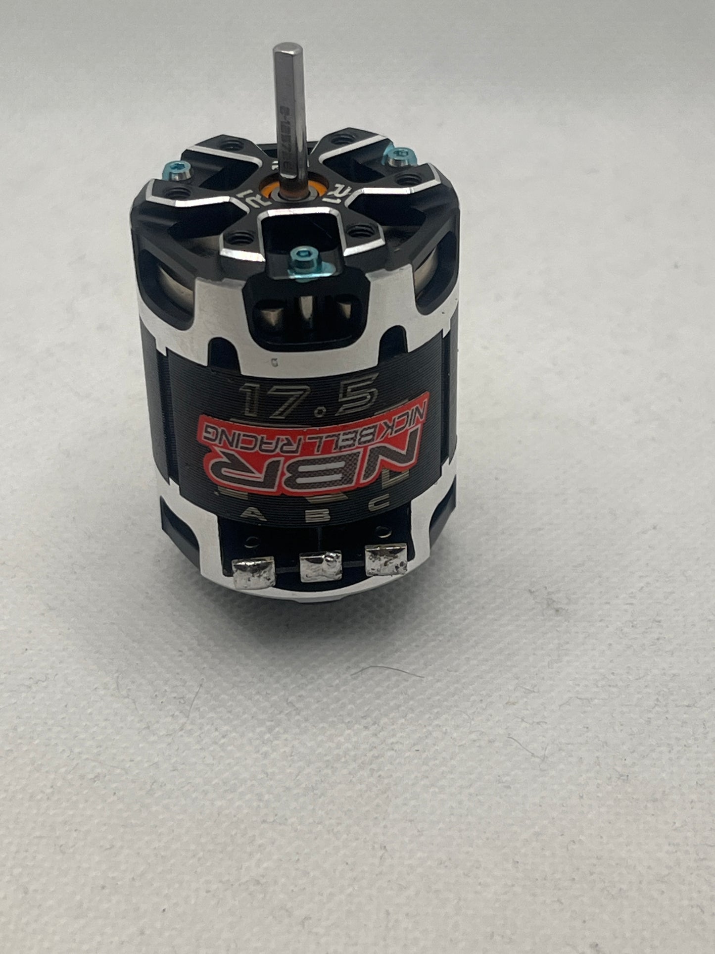 Used 17.5 R1 V30 w/high strength Rotor