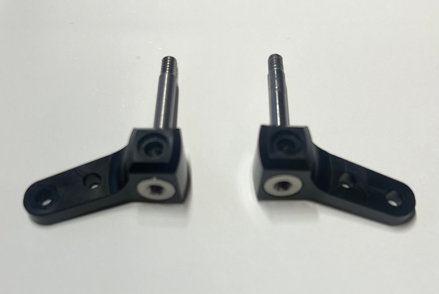Tsunami Foam Tire Machined Steering Block w/Titanium Axles