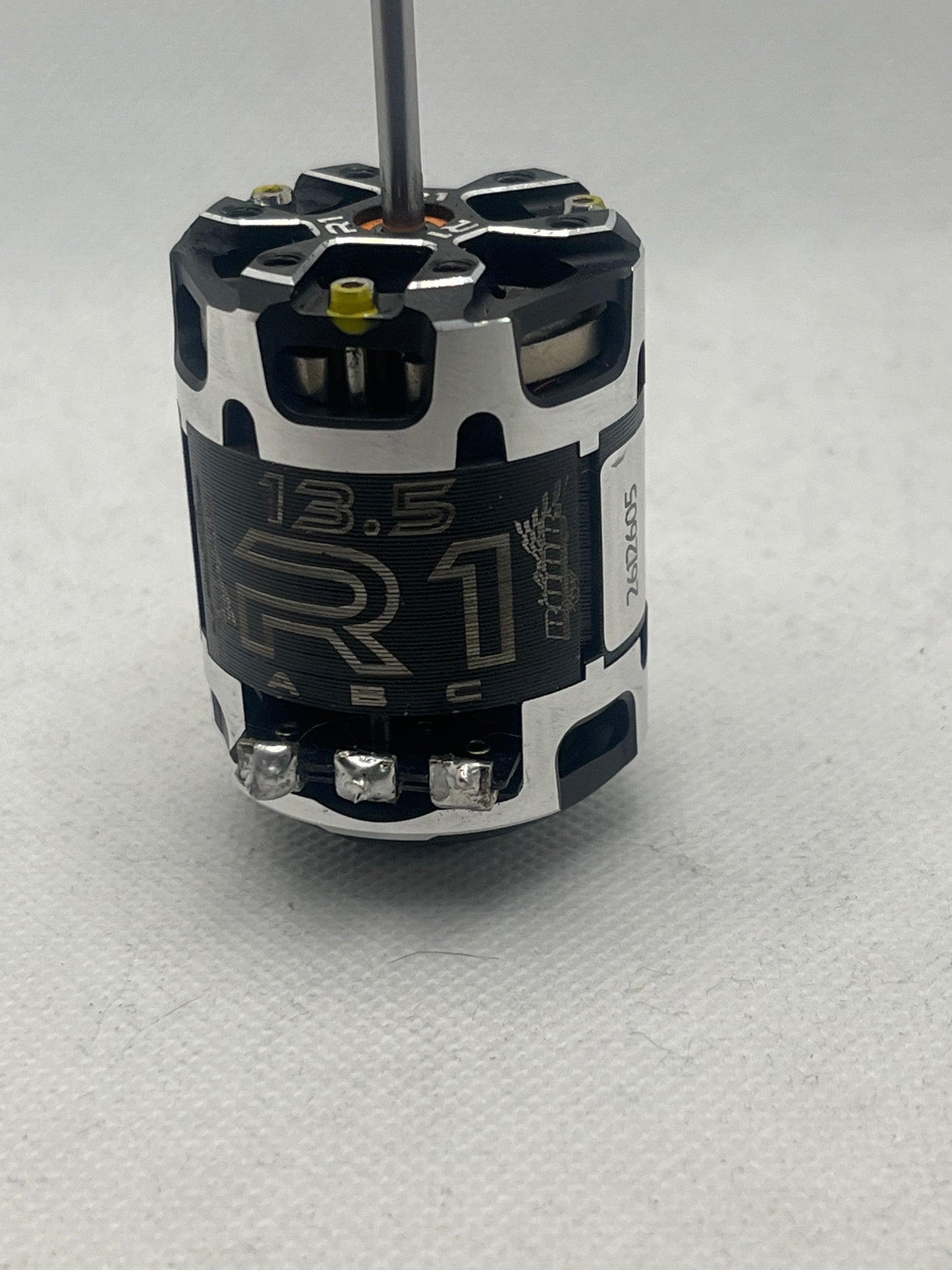 Used 13.5 R1 V30 w/high strength Rotor